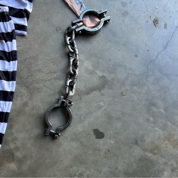 Spooktacular Creations Kids Prisoner Black & White Striped Costume | Size Large - Picture 8 of 16